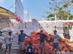 Respons BNPB soal Tudingan Logistik Bantuan Gempa Menumpuk di Labuan Bajo