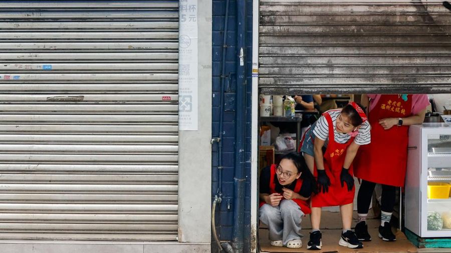 Militer Taiwan mengadakan latihan di Kabupaten Yilan untuk mensimulasikan pemblokiran Terowongan Hsuehshan dan mencegah pasukan Tiongkok menggunakannya untuk maju ke Taipei, sebagai bagian dari latihan tahunan Han Kuang. (REUTERS/Ann Wang)