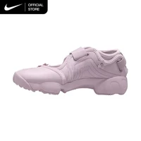 Sneakers Split Toe Ini Bikin Kaki Serasa Nggak Pakai Alas, Beneran Nyaman? 