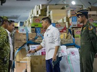 Pesawat TNI AU untuk membawa bantuan ke wilayah terdampak bencana, Senin (24/8/2026). (Tangkapan layar @sekretariat.kabinet)