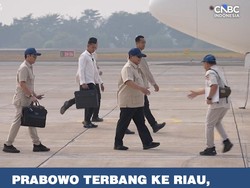 Prabowo Terbang ke Riau, Kembali Turun Langsung Tangani Karhutla