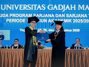 Kuliah di 2 Negara, Ramzy Tetap Jadi Lulusan Terbaik UGM dengan IPK 3,99