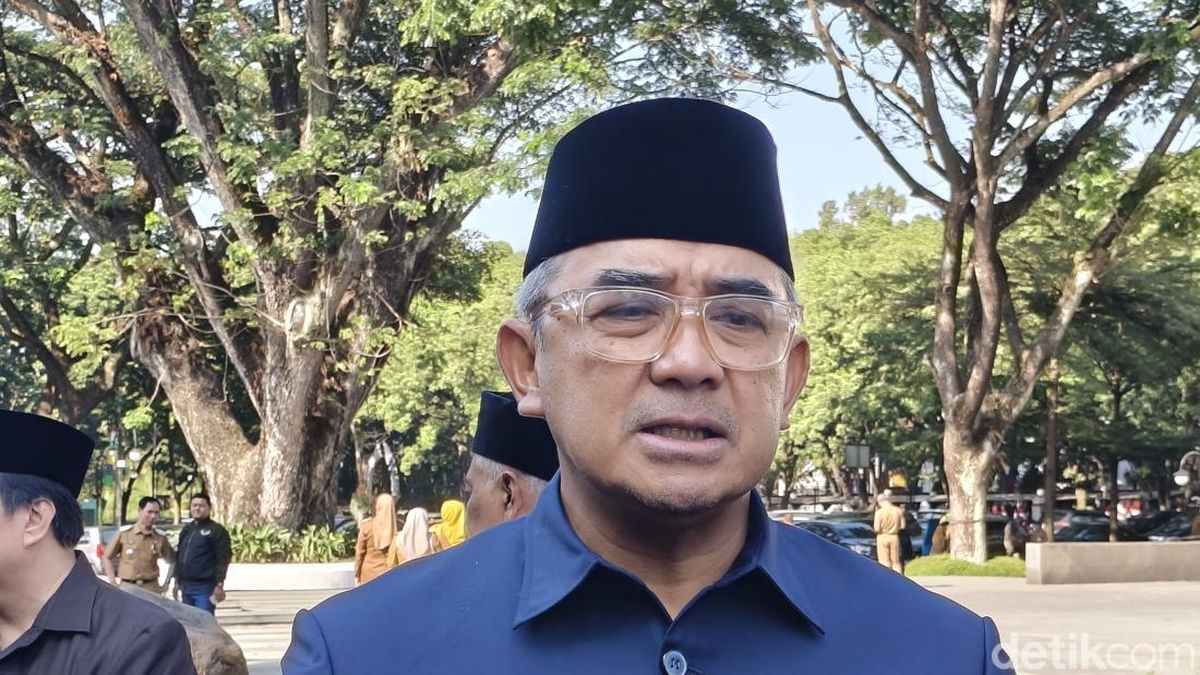 Farhan Ungkap Kendala Uji Coba Mesin Sampah Hibah Pemprov Jabar
