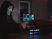 Scam Hacker Virus. (Pexels)