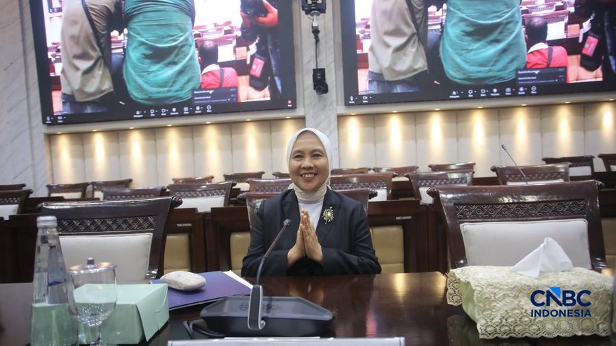 Calon Deputi Gubernur Senior Bank Indonesia (BI), Aida S. Budiman saat menjalani Uji Kelayakan atau Fit and Proper Test di Gedung DPR/MPR RI, Jakarta, Rabu (26/8/2026). (CNBC Indonesia/Faisal Rahman)