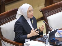 Calon Deputi Gubernur Senior Bank Indonesia (BI), Aida S. Budiman saat menjalani Uji Kelayakan atau Fit and Proper Test di Gedung DPR/MPR RI, Jakarta, Rabu (26/8/2026). (CNBC Indonesia/Faisal Rahman)