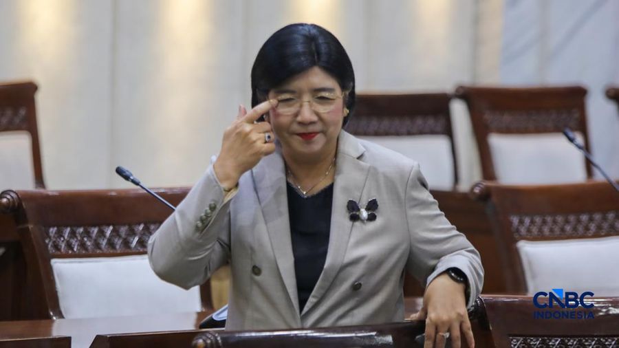 Calon Gubernur Bank Indonesia (BI), Destry Damayanti saat menjalani Uji Kelayakan atau Fit and Proper Test di Gedung DPR/MPR RI, Jakarta, Rabu (26/8/2026). (CNBC Indonesia/Faisal Rahman)