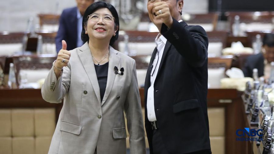 Calon Gubernur Bank Indonesia (BI), Destry Damayanti saat menjalani Uji Kelayakan atau Fit and Proper Test di Gedung DPR/MPR RI, Jakarta, Rabu (26/8/2026). (CNBC Indonesia/Faisal Rahman)