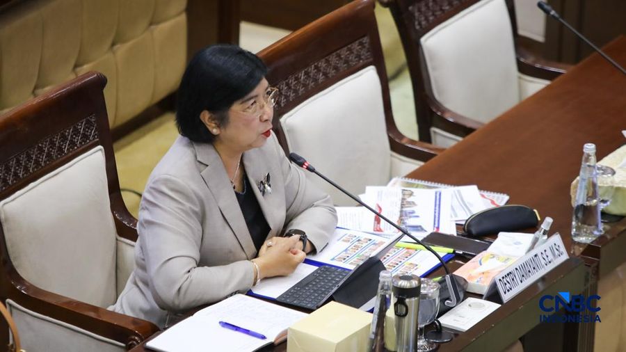 Calon Gubernur Bank Indonesia (BI), Destry Damayanti saat menjalani Uji Kelayakan atau Fit and Proper Test di Gedung DPR/MPR RI, Jakarta, Rabu (26/8/2026). (CNBC Indonesia/Faisal Rahman)