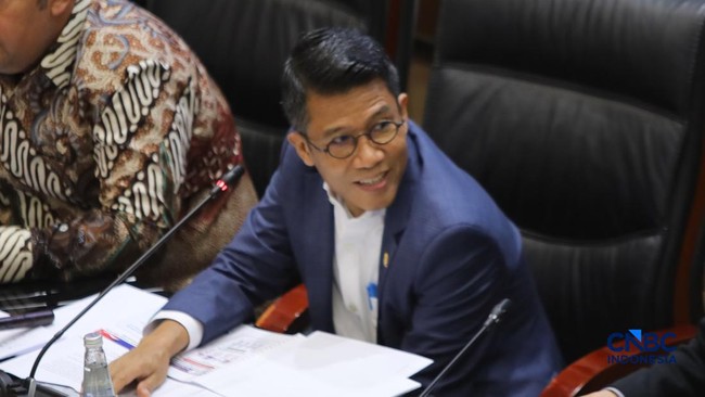 Pajak Marketplace 0,5% Masuk Strategi RAPBN 2027, DPR Buka Suara