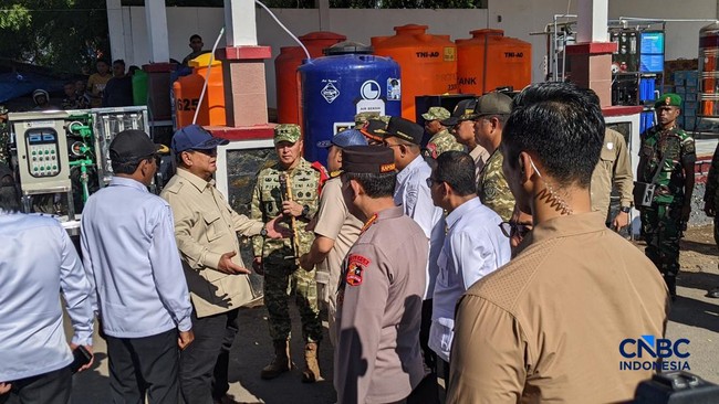 Sapa Pengungsi NTT, Prabowo Ucapkan Belasungkawa dan Tanya Soal MBG