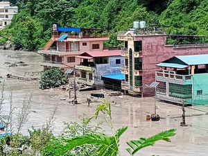Banjir Bandang Dahsyat Terjang Nepal, 8 Orang Tewas
