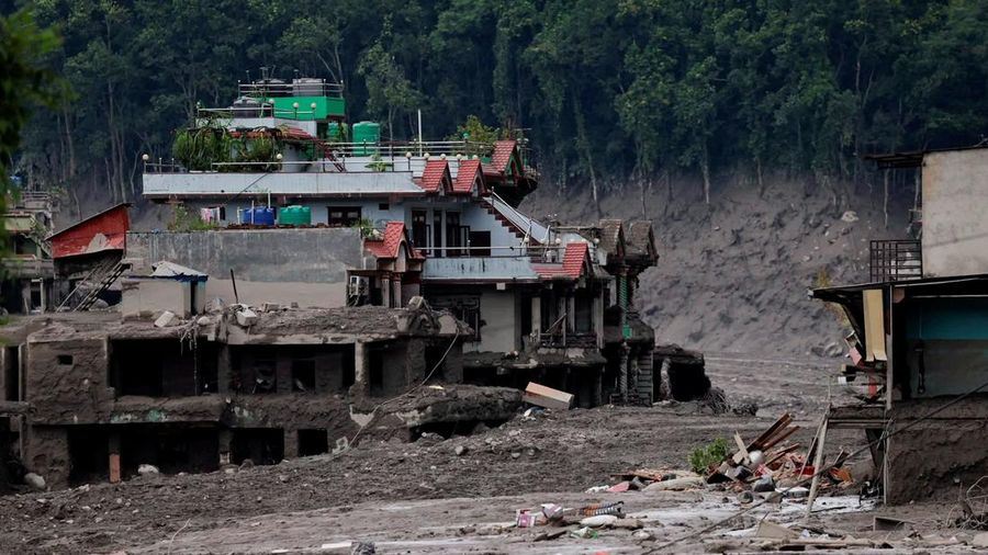 Rumah-rumah yang rusak akibat banjir bandang di Trishuli, Distrik Nuwakot, Nepal, pada 26 Agustus 2026.