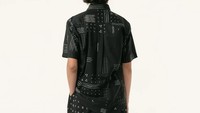 Motif Print Impor Mulai Bosan? Coba Kemeja Motif Lokal Bertema Ombak Laut Ini 
