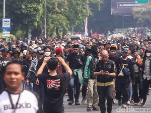 Menhub Pastikan Tidak Ada Transportasi Umum Rusak Saat Demo 27 Agustus
