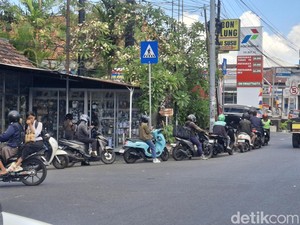 Krisis BBM Ganggu Usaha Transportasi Wisata Bali, Driver Telat Jemput Tamu