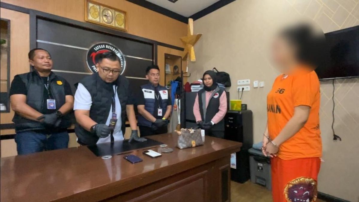 Jual Vape Narkoba, DJ Ternama Kota Medan Ditangkap Polisi