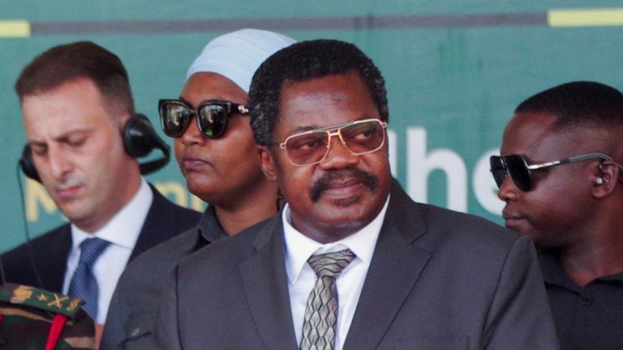 Wakil Presiden Tanzania Emmanuel Nchimbi menghadiri peresmian proyek pembangkit listrik tenaga air berkapasitas 2.115 MW di Pembangkit Listrik Tenaga Air Julius Nyerere di Sungai Rufiji, Tanzania timur, pada 22 Agustus 2026. (REUTERS/Emmanuel Herman)