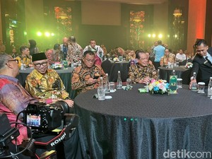 CT, Menteri LH, Menbud, Andre Rosiade, hingga Gubsu Bobby Hadiri detikSumatera Awards