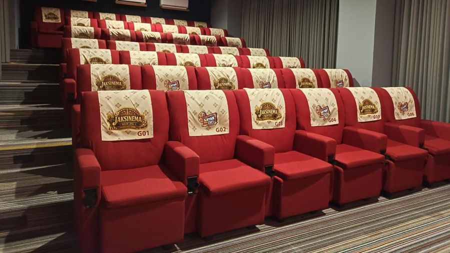 Melihat langsung bioskop viral di tengah pasar, Jaksinema Pasar Rumput, Jakarta Selatan, Jumat (28/8/2026). (CNBC Indonesia/Martyasari RIzky)