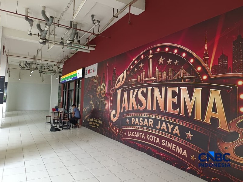 Melihat langsung bioskop viral di tengah pasar, Jaksinema Pasar Rumput, Jakarta Selatan, Jumat (28/8/2026). (CNBC Indonesia/Martyasari RIzky)
