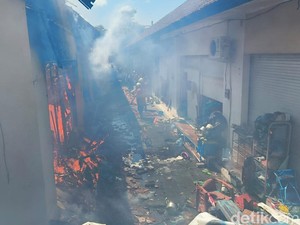 Ruko Terbakar, Suyono Selamatkan Anak dan Mertua dari Kobaran Api