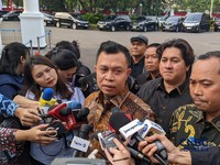 Presiden Prabowo Subianto bertemu dengan pemimpin Pasukan Merah Tariu Borneo Bengkulu Rajaking (TBBR) dari suku Dayak Kanayatn, Panglima Jilah, di Istana Negara, Jakarta, Jumat (28/8/2026). (CNBC Indonesia/Emir Yanwardhana)
