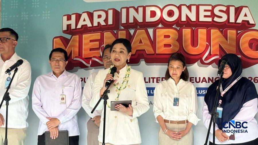 Seremoni Puncak Hari Indonesia Menabung dihadiri Ketua Dewan Komisioner OJK Friderica Widyasari Dewi, di SMRA 13 Bekasi, Kota Bekasi, Jumat, (28/8/2026). (CNBC Indonesia/Mentari Puspadini)