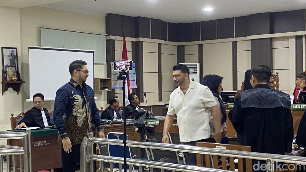 Suami Fadia Arafiq Sebut Bisnis Outsourcing Receh tapi Bikin Istrinya Dipenjara