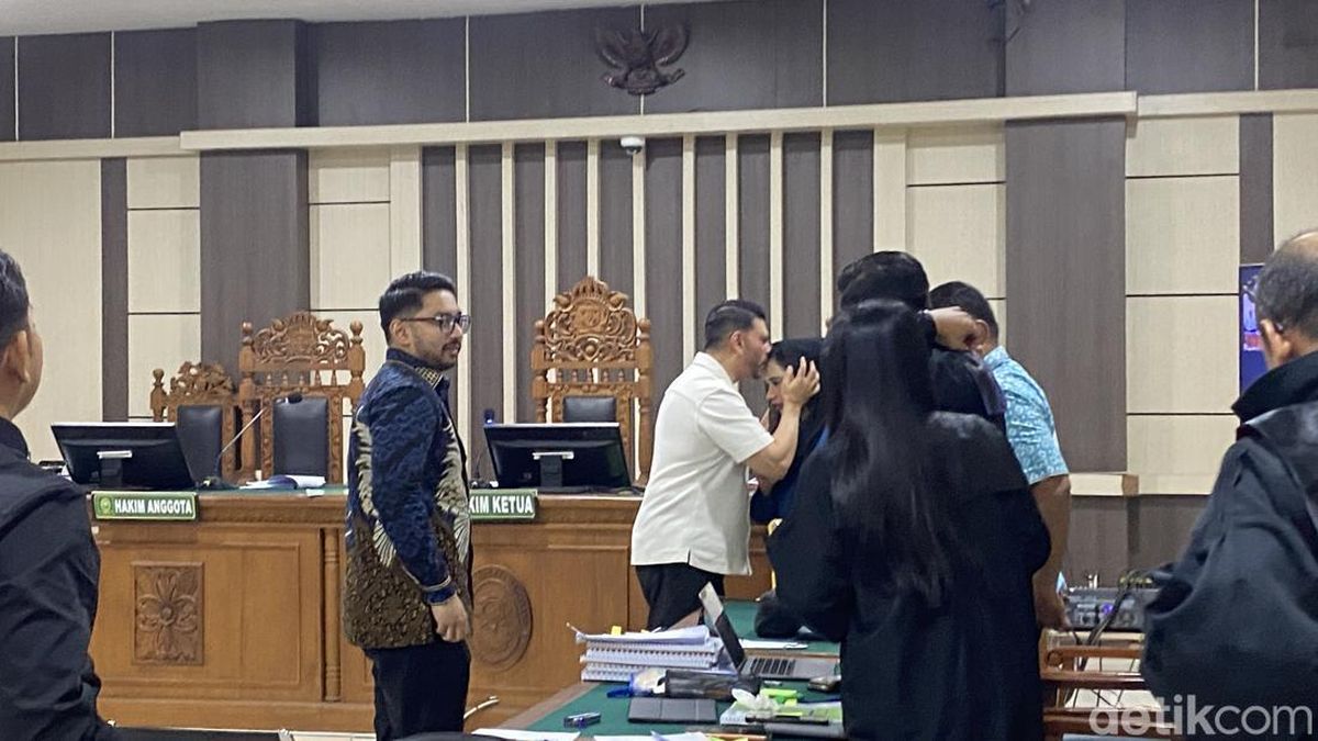 Ashraff Suami Fadia Arafiq Klaim Tak Tahu Anaknya Garap Proyek Pemkab Pekalongan