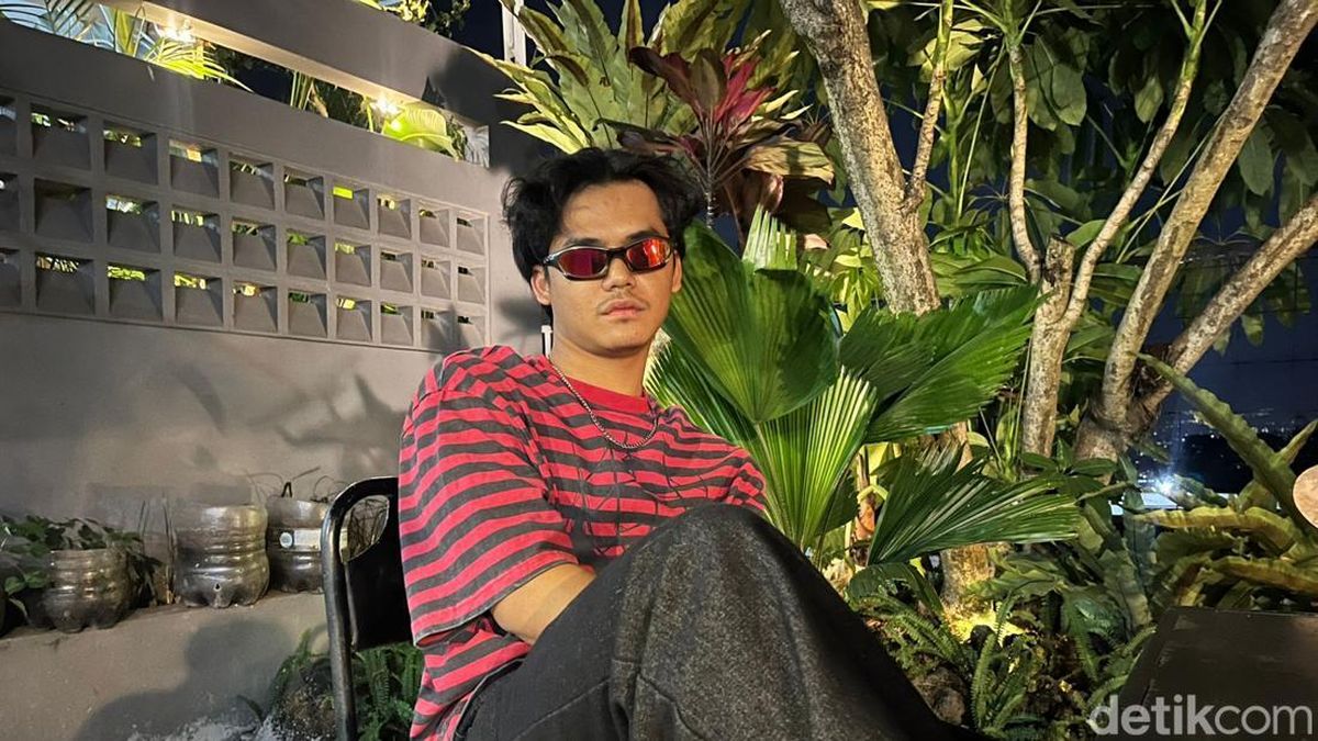 Faris Fadjar: Jejak Anak Legenda Silat Garut di Layar Lebar