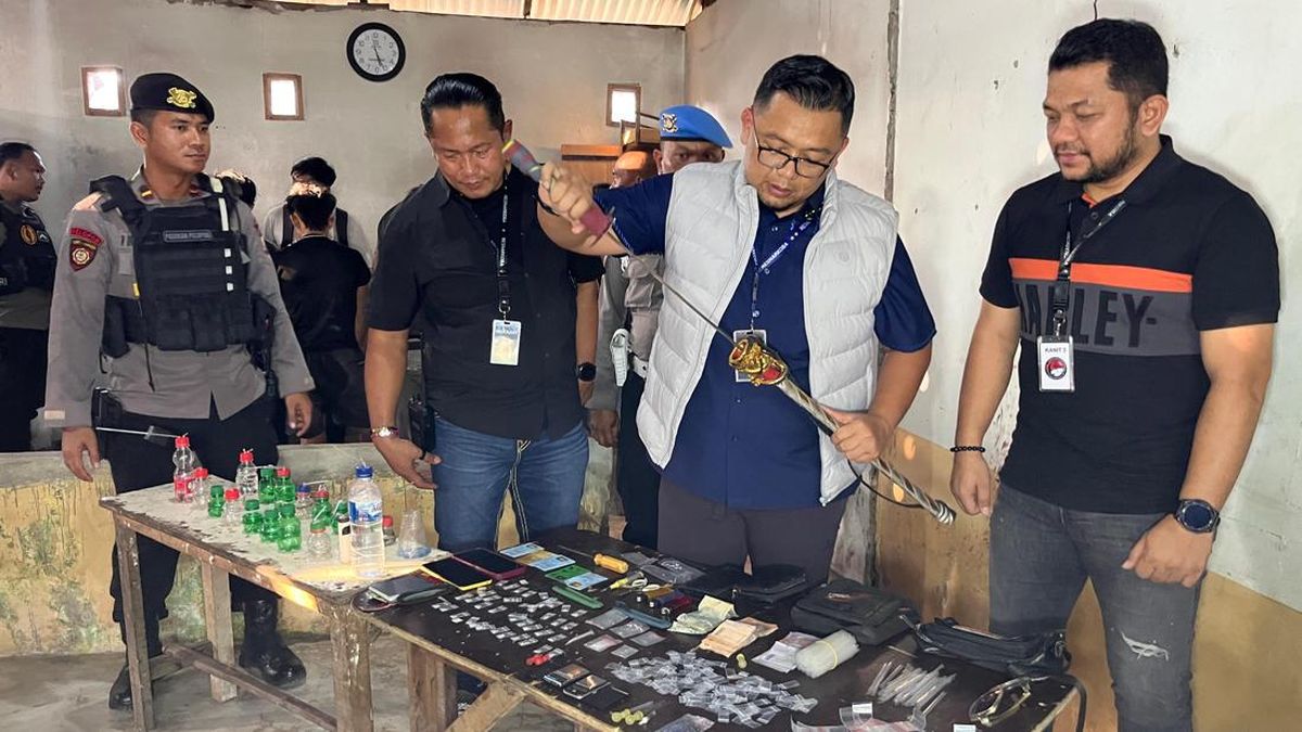 Rumah di Deli Serdang Edarkan Narkoba 24 Jam Nonstop, Emak-emak Jadi Bandar