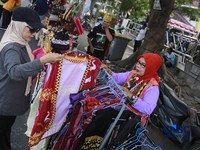 Lembaga Penjamin Simpanan atau LPS ramaikan kegiatan Bazar UMKM melalui booth edukasi bagi pelaku UMKM dan masyarakat di Bandar Lampung, Sabtu (29/8/2026).. (CNBC Indonesia/Muhammad Sabki)