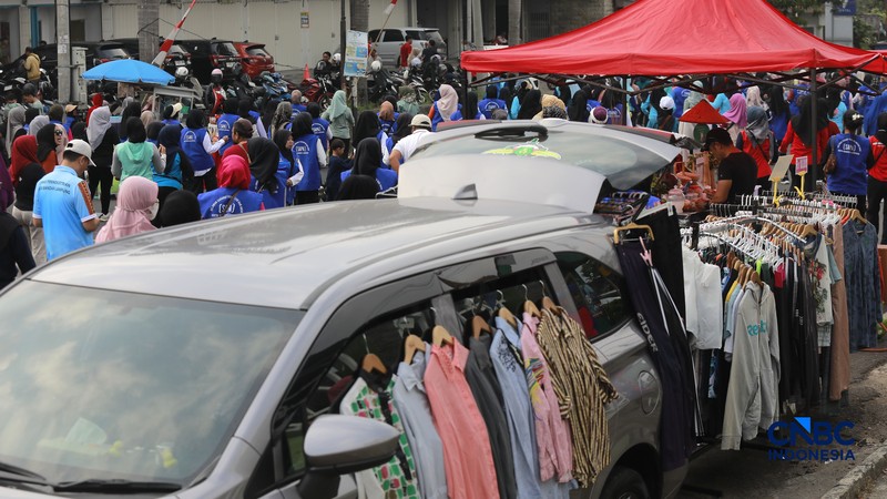 Lembaga Penjamin Simpanan atau LPS ramaikan kegiatan Bazar UMKM melalui booth edukasi bagi pelaku UMKM dan masyarakat di Bandar Lampung, Sabtu (29/8/2026).. (CNBC Indonesia/Muhammad Sabki)