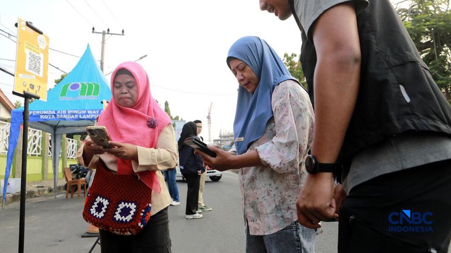 Lembaga Penjamin Simpanan atau LPS ramaikan kegiatan Bazar UMKM melalui booth edukasi bagi pelaku UMKM dan masyarakat di Bandar Lampung, Sabtu (29/8/2026).. (CNBC Indonesia/Muhammad Sabki) Lembaga Penjamin Simpanan atau LPS ramaikan kegiatan Bazar UMKM melalui booth edukasi bagi pelaku UMKM dan masyarakat di Bandar Lampung, Sabtu (29/8/2026).. (CNBC Indonesia/Muhammad Sabki)