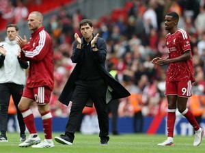 Puaskah Iraola dengan Transfer Liverpool?