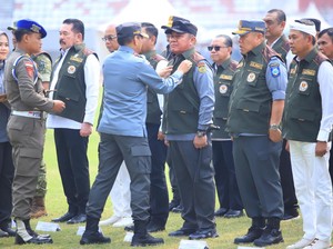Herman Deru Raih Penghargaan Gubernur Inisiator Aslinmas Indonesia