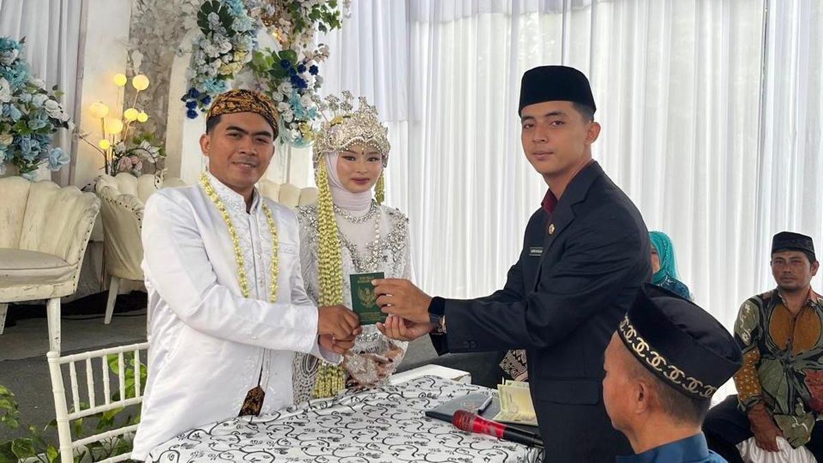 Penghulu Gen Z Alfin Viral, Kenalkan Program KUA dengan Gaya Anak Muda