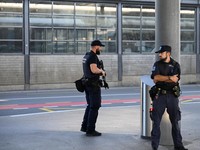 Penembakan terjadi dalam sebuah acara musik rave di Kota Aarau, Kanton Aargau, Swiss, pada Minggu dini hari, Minggu (30/8/2026), yang menewaskan satu orang dan melukai lima lainnya. (REUTERS/Romina Amato)