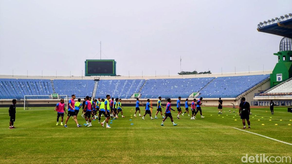 Tanpa Bobotoh, Marc Klok Janji Bawa Persib Lolos Playoff ACL 2