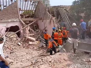Gedung Hogwan di Brebes Ambruk, 3 Orang Tewas
