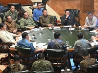 Presiden Prabowo Subianto menerima Panglima TNI Jenderal TNI Agus Subiyanto dan para Kepala Staf Angkatan beserta Menteri Kabinet Merah-Putih di kediaman Hambalang, Bogor, Sabtu (29/8/2026). (Instagram/ @sekretariat.kabinet)