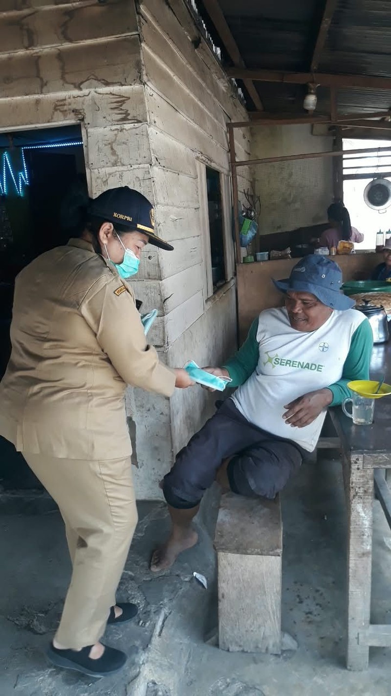 Gunung Sinabung yang berada di wilayah administratif Desa Ndokum Siroga, Kecamatan Simpang Empat, Kabupaten Karo di Kabupaten Karo, Provinsi Sumatera Utara, mengalami erupsi pada Senin (31/8) sekitar pukul 12.00 WIB. (Instagram/badan.geologi)