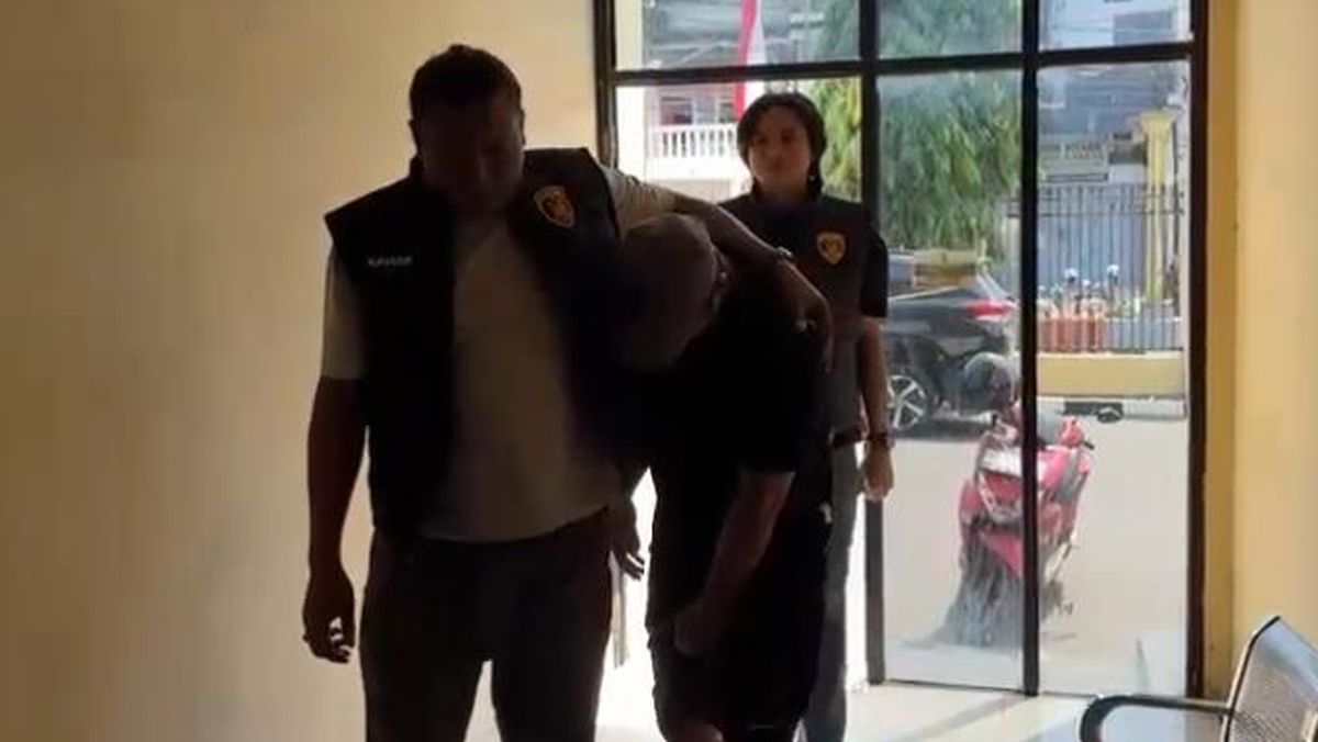 Pria di Parepare Tebas Tetangga Usai Motor Nyaris Ditabrak di Jalan