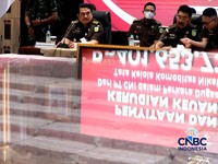 Kejaksaan Agung (Kejagung) menyita barang bukti uang Rp 401 miliar. Uang tersebut hasil penyitaan dugaan tindak pidana korupsi tata kelola komoditas nikel PT CNI tahun 2017 sampai 2020, Senin (31/8/2026). (CNBC Indonesia/Tri Susilo)