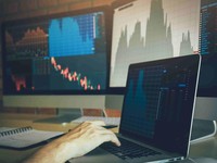 Rekomendasi Saham Hari Ini: VKTR, INDY, hingga BFIN
