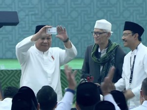 Prabowo Pamer Jadi Anggota NU Seumur Hidup Saat Tutup Muktamar ke-35