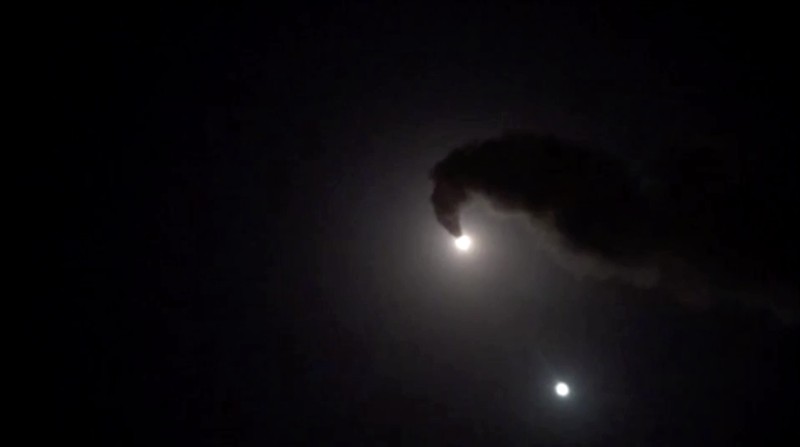 Teheran merilis rekaman peluncuran rudal dan drone yang diklaim digunakan dalam serangan terhadap pangkalan militer Amerika Serikat di Yordania pada Senin (31/8/2026). (Tangkapan Layar Video Reuters/WANA)
