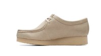 Capek Kaki Sakit Pakai Heels ke Kantor? Sepatu Klasik Ini Bisa Jadi Solusi