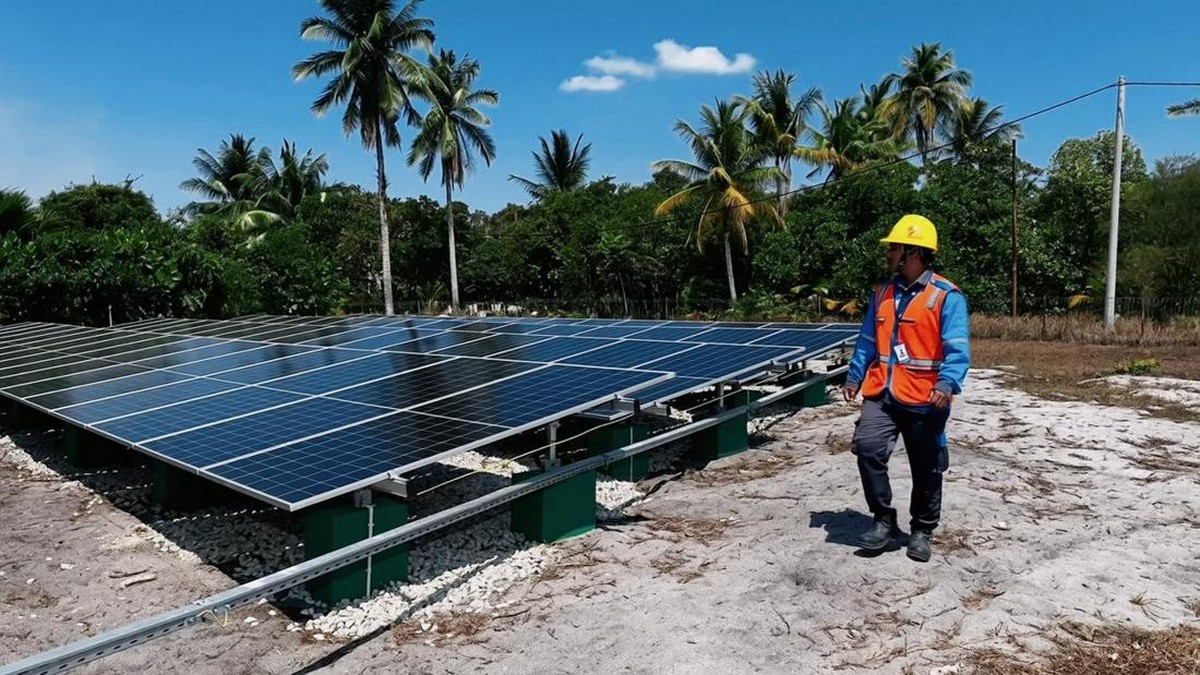 PLTS PLN Bawa Harapan Baru ke Pulau Rengit Belitung